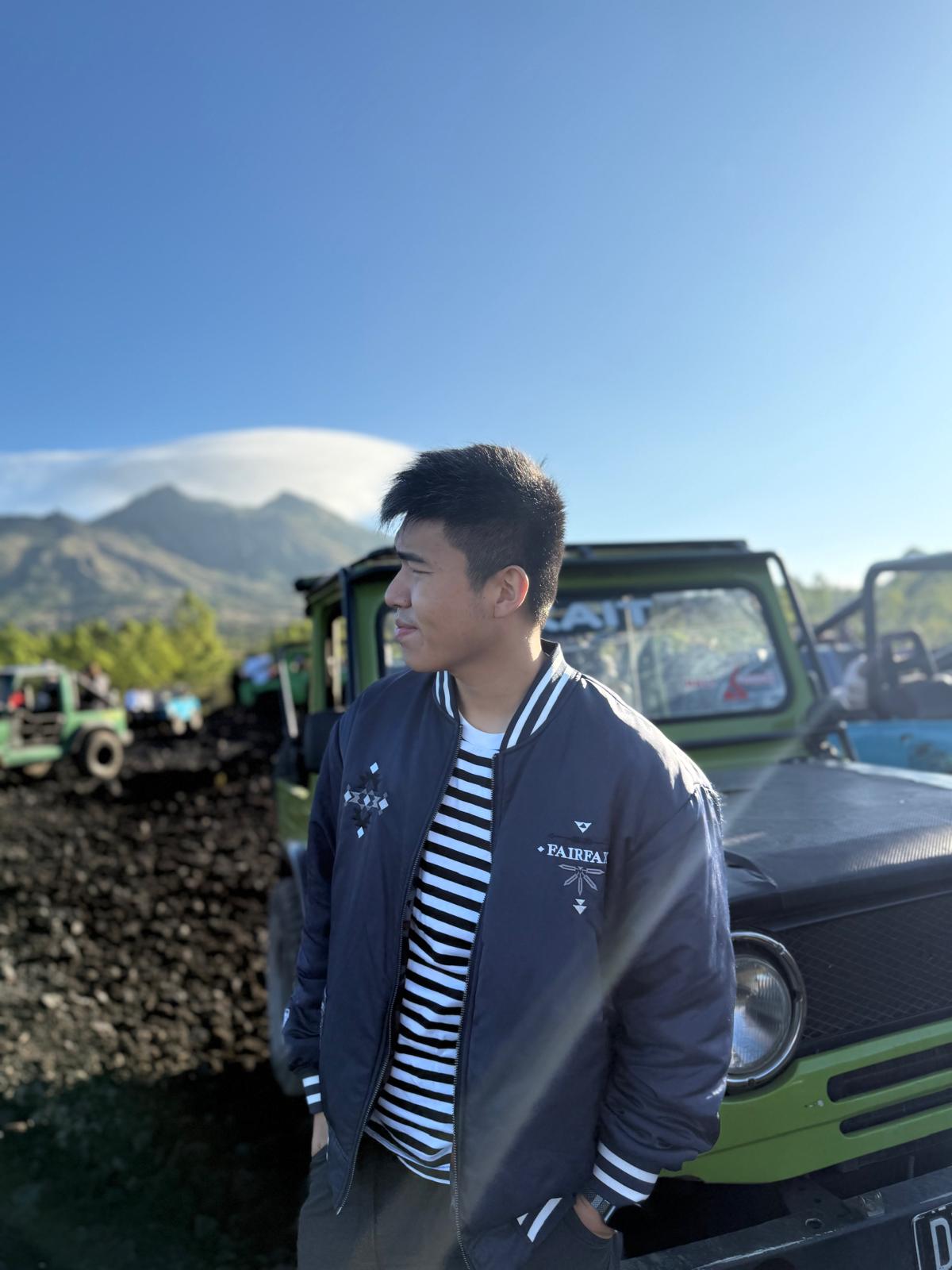 A true adventurer who ventures through the unknown.